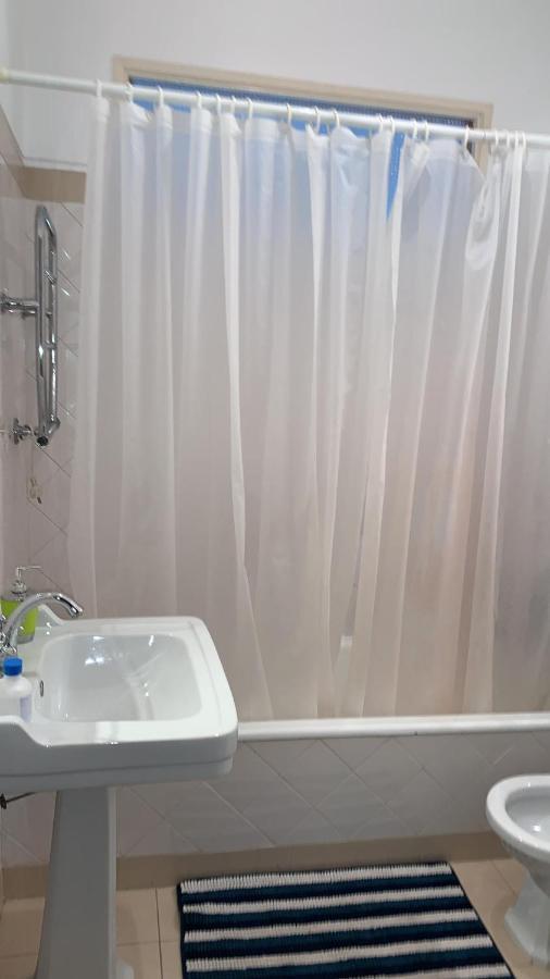 Rostelbem Guesthouse ลิสบอน ภายนอก รูปภาพ