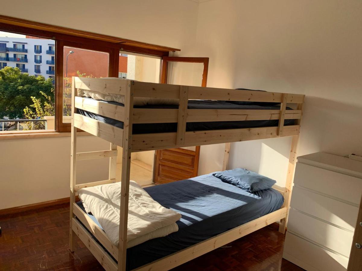 Rostelbem Guesthouse ลิสบอน ภายนอก รูปภาพ