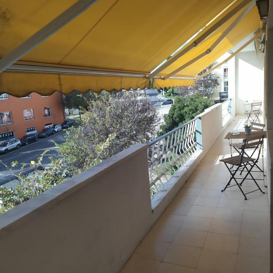 Rostelbem Guesthouse ลิสบอน ภายนอก รูปภาพ