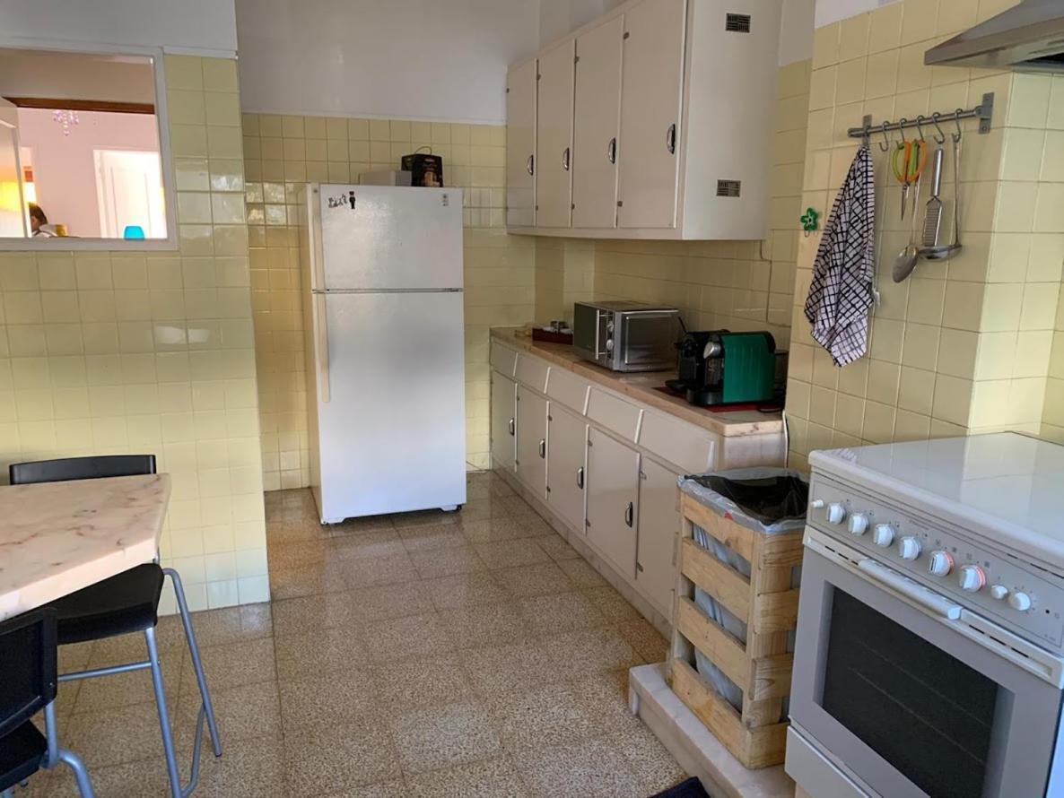 Rostelbem Guesthouse ลิสบอน ภายนอก รูปภาพ