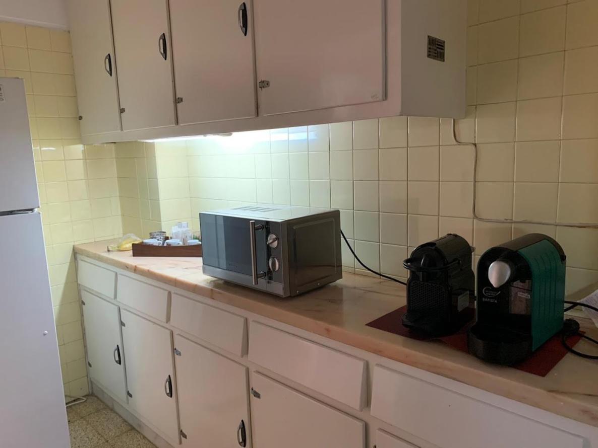 Rostelbem Guesthouse ลิสบอน ภายนอก รูปภาพ