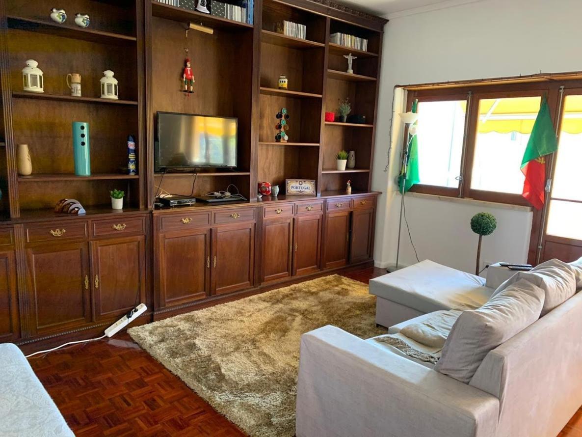 Rostelbem Guesthouse ลิสบอน ภายนอก รูปภาพ